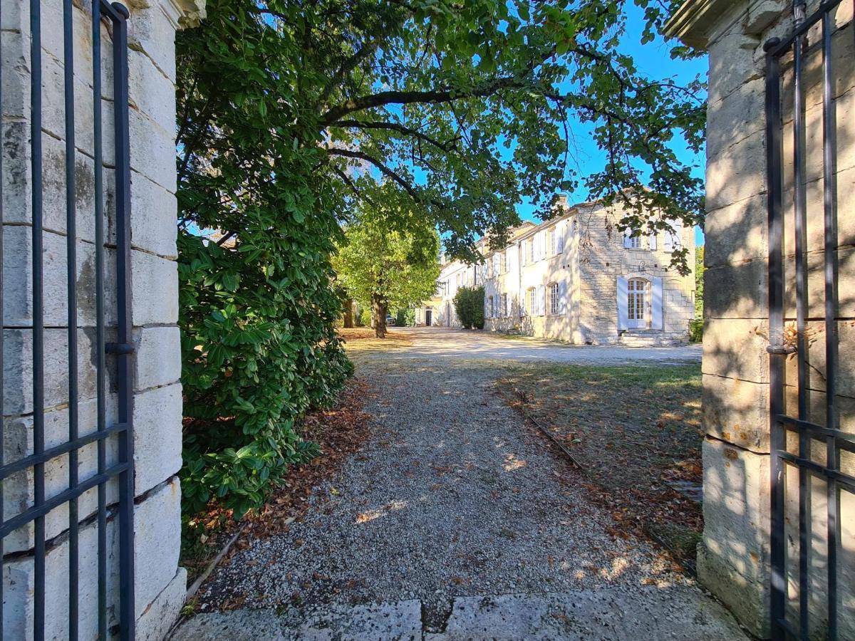 Bed and Breakfast Domaine De Belisle Magnac-sur-Touvre Екстер'єр фото